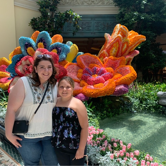 Knox Rose Fashion Embroidered Tank - Picture 5 of 9